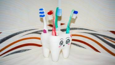 Правила использования и ухода за зубной щеткой