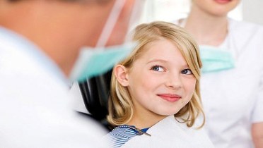 Возможна ли имплантация зубов у подростков